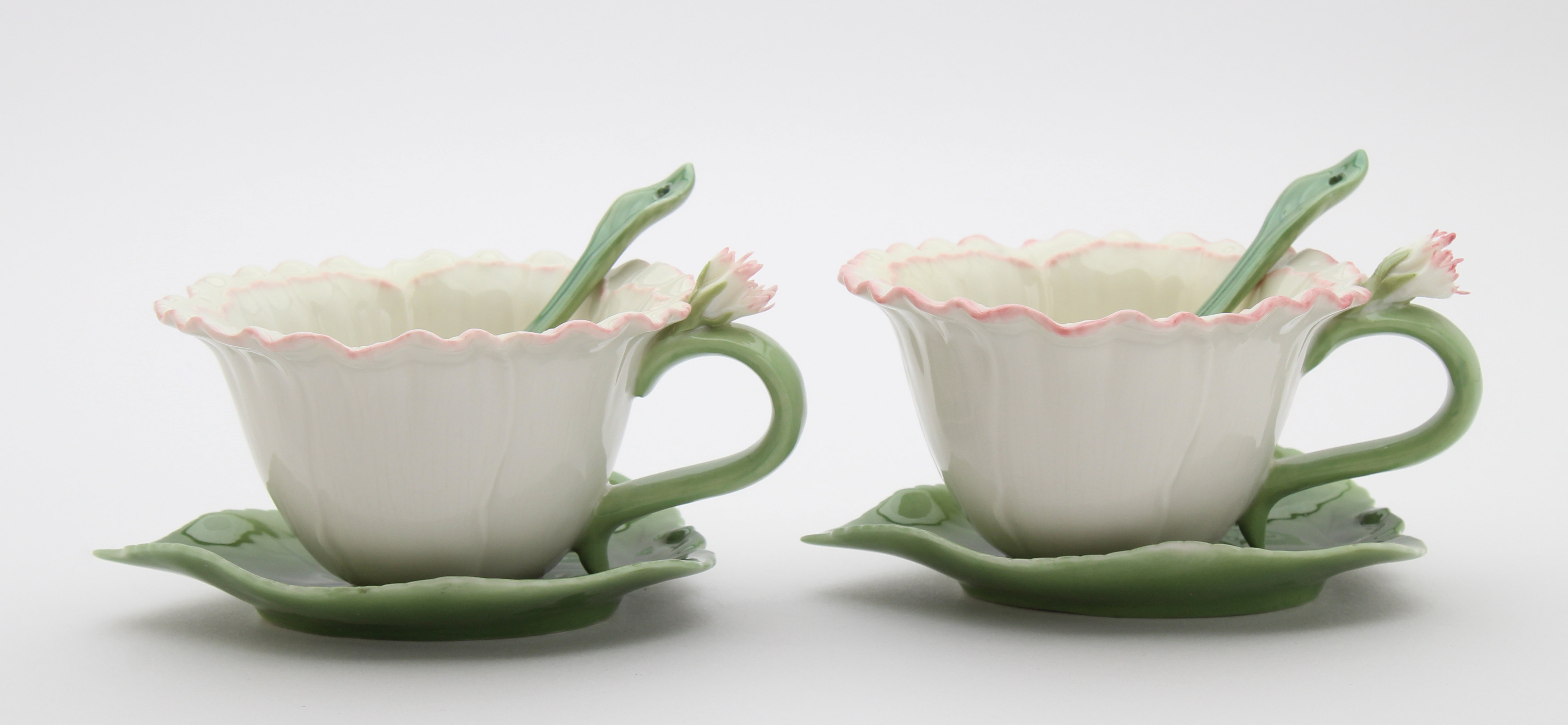 Cosmos Gifts Porcelain Carnation Teacup Set | Wayfair
